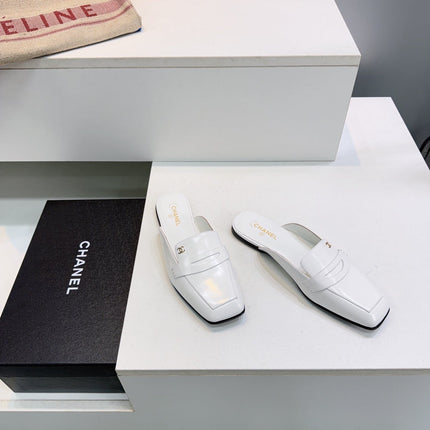 CHANEL 26S LOAFER MULES IN WHITE SHINY LAMBSKIN