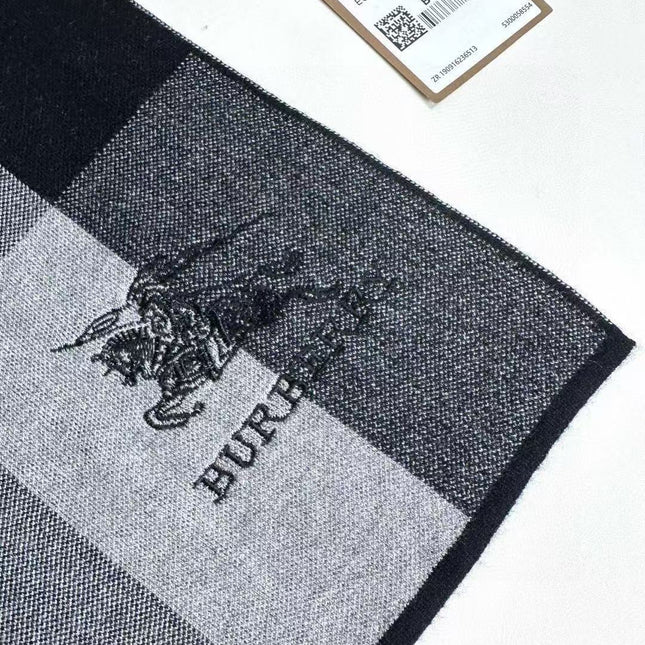 BURBERRY 26S SCARF 180CM IN CASHMERE 303179