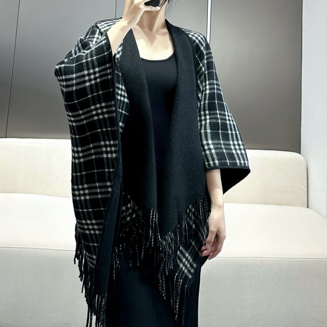 BURBERRY 26S REVERSIBLE CHECK FRINGED CAPE 150CM IN CASHMERE 309446
