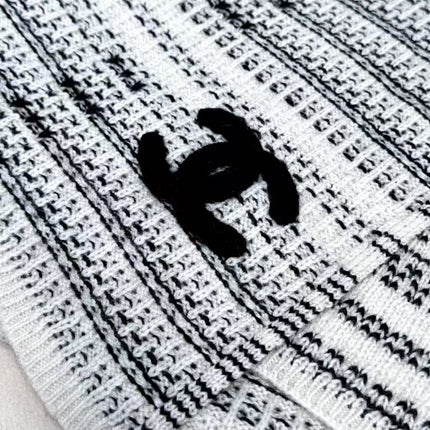 CHANEL 25S SCARF 180 CM IN CASHMERE 943879