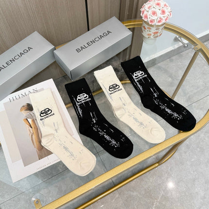 BALENCIAGA 26S CREW SOCKS 893594 (1 BOX)