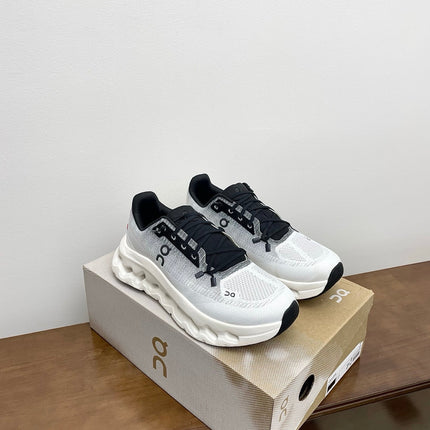 LOEWE 26S CLOUDTILT SNEAKER IN BLACK IVORY RECYCLED POLYESTER