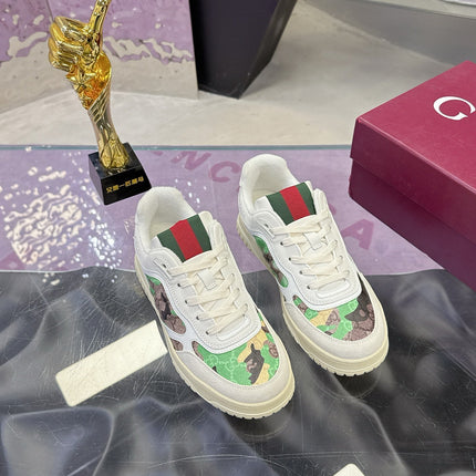 GUCCI 26S SNEAKER IN WHITE AND GREEN CALFSKIN