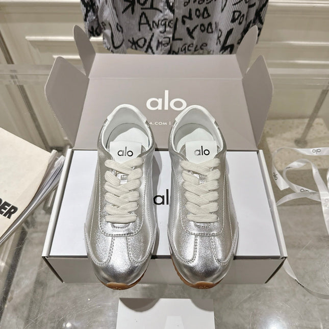 ALO 25S SUNSET SNEAKER IN SILVER LAMBSKIN
