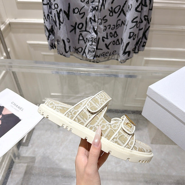 DIOR 26S SANDALS IN LIGHT BEIGE OBLIQUE CANVAS