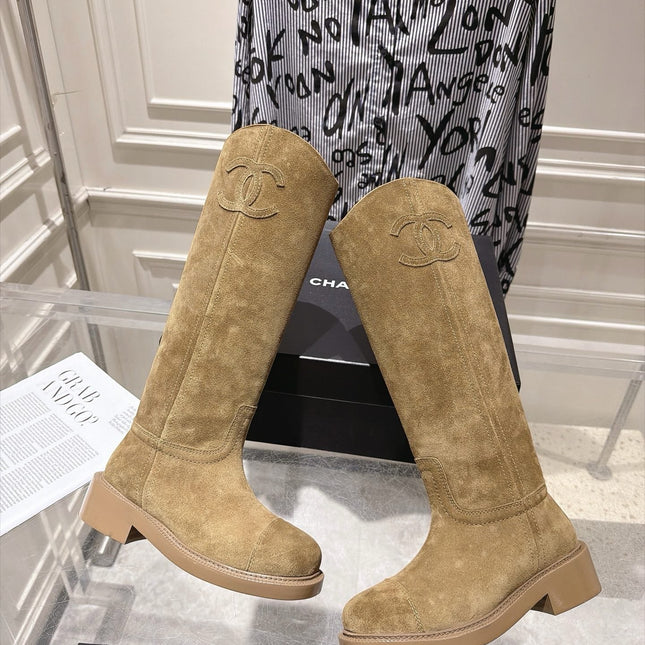 CHANEL 26S KNEE HIGH BOOTS 30 MM IN BEIGE SUEDE