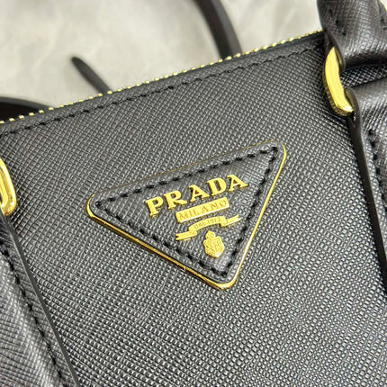 PRADA 25S GALLERIA MEDIUM BAG 20 IN BLACK CALFSKIN GOLD HARDWARE