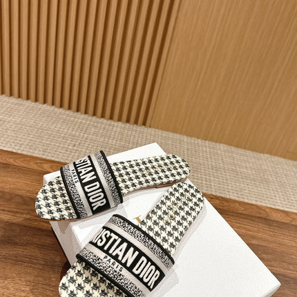 DIOR 26S D-CLUB FLAT SLIDES IN BLACK AND WHITE HOUNDSTOOTH