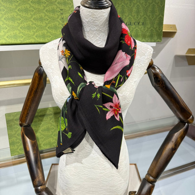 GUCCI 25S SCARF 140 IN CASHMERE 636339