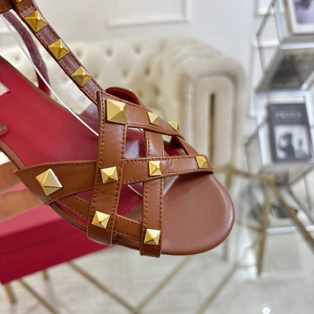 VALENTINO 26S SANDALS IN BROWN CALFSKIN WITH STUD-EMBELLISHED