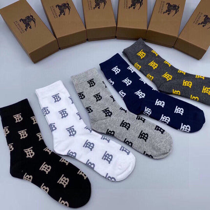 BURBERRY 26S CREW SOCKS 562579 (1 BOX)