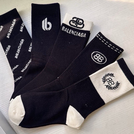 BALENCIAGA 26S CREW SOCKS 293236 (1 BOX)
