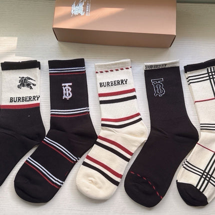 BURBERRY 26S CREW SOCKS 410326 (1 BOX)