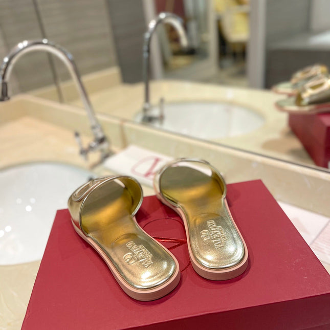 VALENTINO 26S SLIDES IN GOLD CALFSKIN WITH LOGO