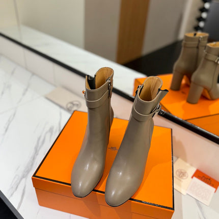 HM 26S ANKLE BOOTS 85 MM IN GREYISH BEIGE CALFSKIN