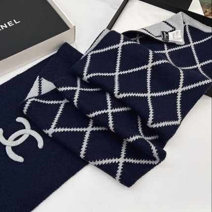 CHANEL 26S SCARF 200 IN WOOL AND CASHMERE 511105
