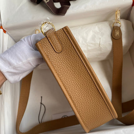 HM 25S EVELYNE 17 CM IN BROWN COWHIDE WITH GOLD HARDWARE
