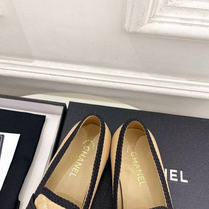 CHANEL 26S LOAFER MULES IN BEIGE LAMBSKIN AND BLACK FABRIC